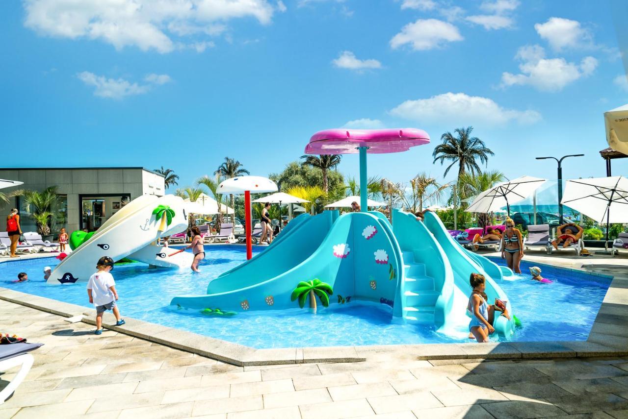 Alezzi Beach Resort Năvodari Exterior foto